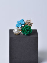 Luxe Rainbow Rosebud Ring