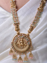 Luxe Lakshmi's Divine Circle Ensemble