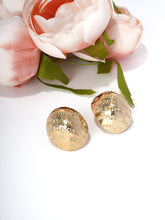 Luxe Golden Oval Studs with Zircona