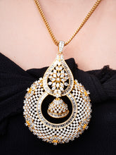 Luxury Zircona Pendant Set With Karnphool Drop Earrings