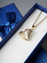 Luxe Zircona Heartbeat Pendant Gift For Beautiful Girlfriend