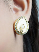 White Acrylic Necklace  With Zircona