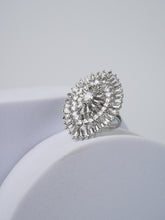 Luxe Dazzling Oval Ring