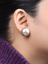 Silver Gray Pearl Earrings